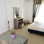 Apartament Inanthi *