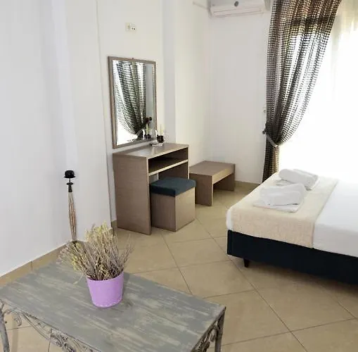 Apartament Inanthi *